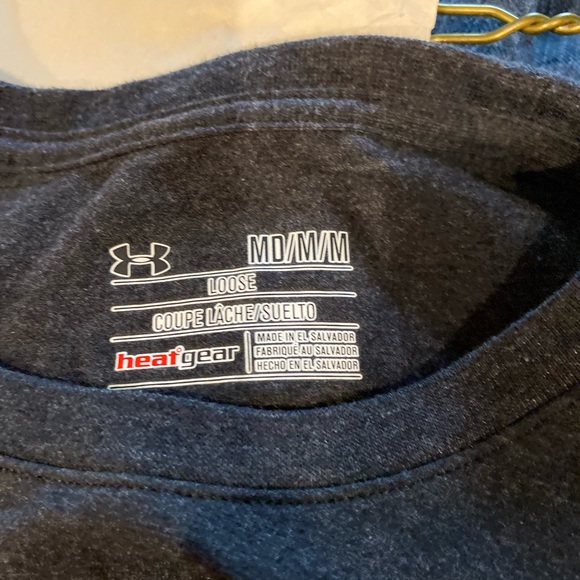 Men’s Under Armour shirt size M - Picture 5 of 5